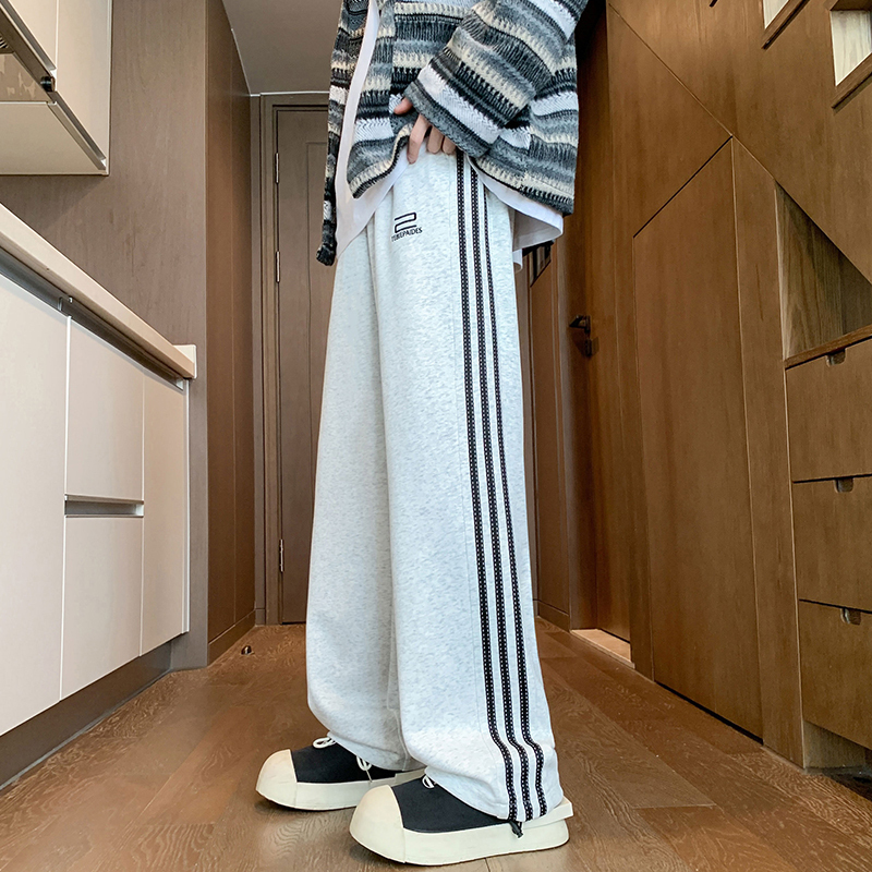 New sweatpants, oversize striped straight trousers, high Hong Kong style sports casual trousers