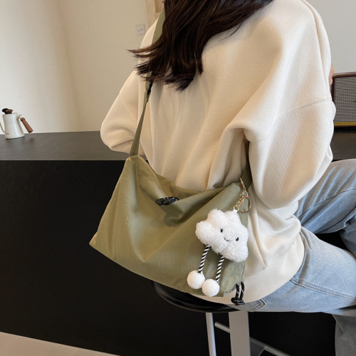 Shoulder bag pleated solid color Korean style outdoor large capacity crossbody bag casual texture simple fashion bag wholesale for women