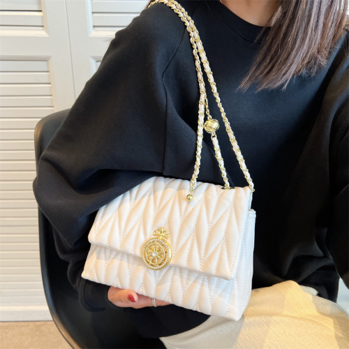 Western-style rhombus chain bag for women, Korean version, new summer shoulder crossbody small square bag, elegant and fashionable women's bag