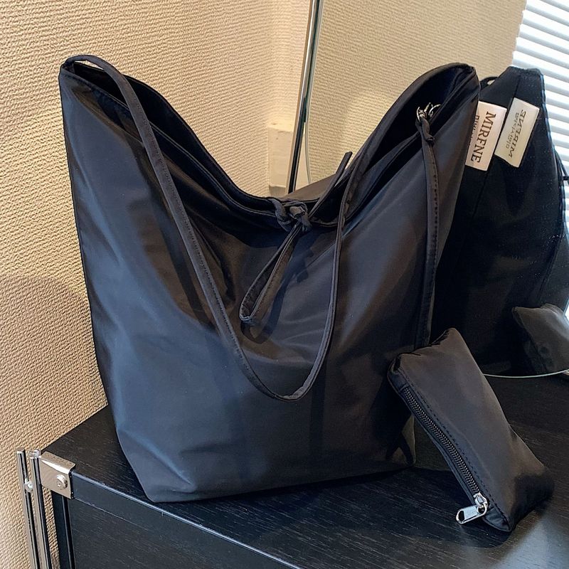 Korean version of Dongdaemun simple nylon large-capacity cloth bag new lazy style casual versatile shoulder tote bag