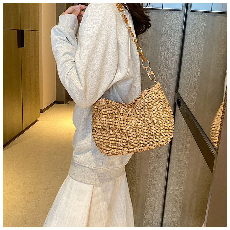 Summer hand-woven armpit chain casual women's bag solid color niche fresh handbag simple large capacity straw woven