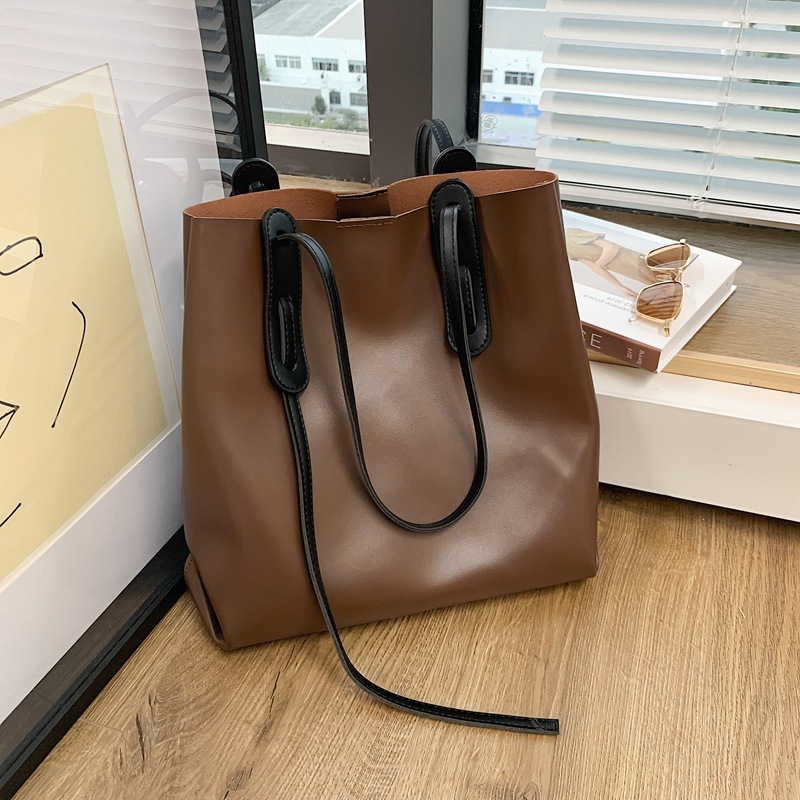 Retro texture bag women's large capacity autumn and winter new trendy fashion student class portable shoulder tote bag