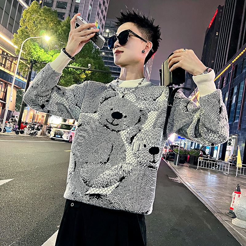 Cartoon Bear Sweater Round Neck Student Sweater Thickened Warm Top Men 4