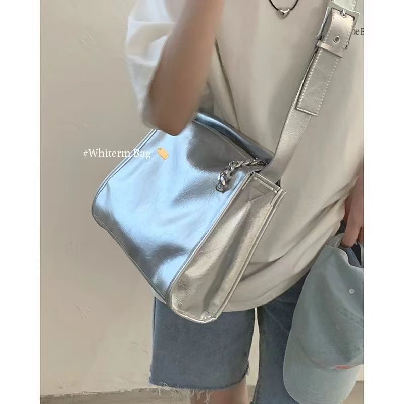 Versatile large-capacity bag for women 2024 new trendy fashion tote bag niche texture single shoulder crossbody bag armpit bag