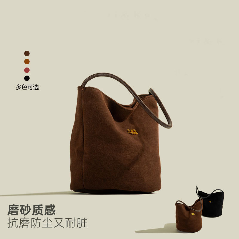 Autumn and winter retro frosted niche bags for women 2024 new versatile shoulder underarm bag super popular portable bucket bag