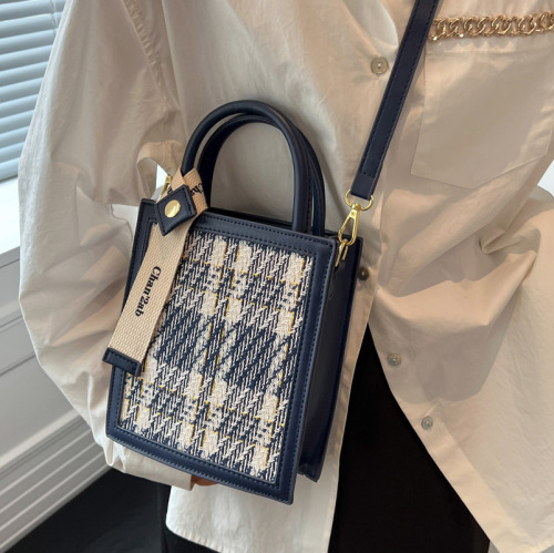 Woolen handheld small square bag new fashion summer commuter niche crossbody bag summer simple tote bag