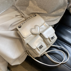 Korean small backpack, fashionable and high-end chain backpack for women 2024 new style, love heart, multi-pocket backpack