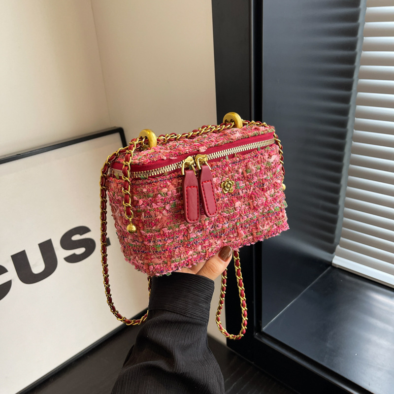 French niche fashion chain bag for women 2024 new style small fragrance woolen handbag bag versatile crossbody bag