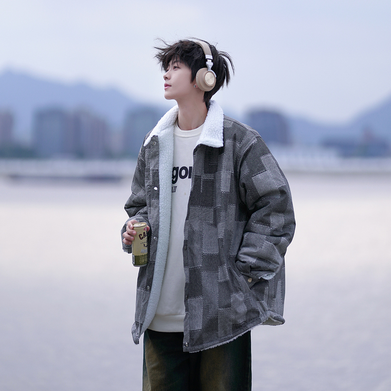 New winter clothing made of PU material plaid lamb wool loose large size cotton coat for men and women
