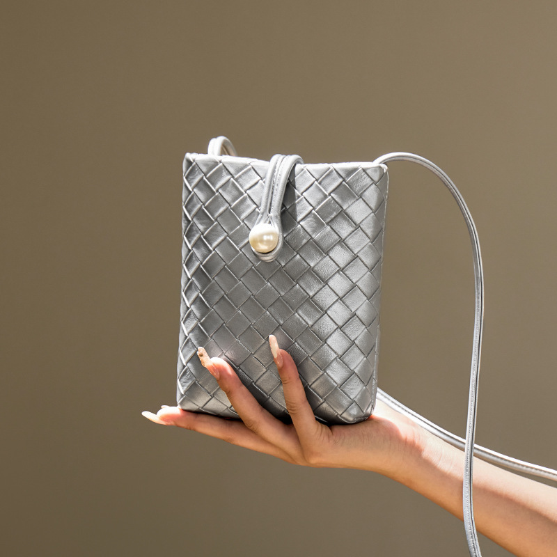 Nalandu mobile phone bag mini small bag crossbody women's 2024 new women's shoulder bag silver small bag genuine leather women's bag