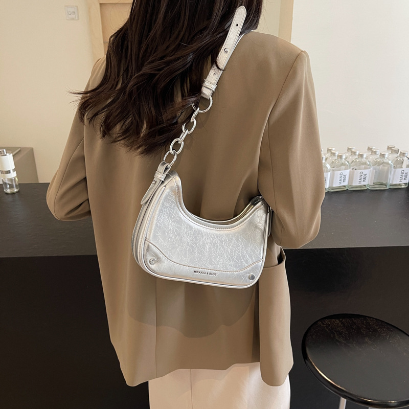 Underarm bag trendy women's 2024 new summer this year's popular niche chain bag fashion commuter crossbody dumpling bag