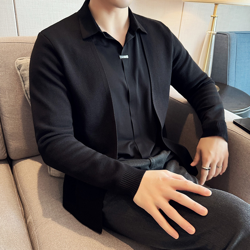 Men's fake two-piece knitted sweater cardigan, stylish and trendy seamless V-neck shirt collar sweater jacket