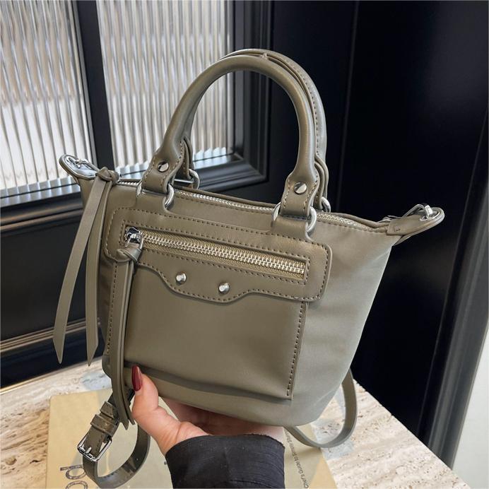 Korean niche design simple handbag women's 2024 new versatile foreign style small square bag high-end commuter bag