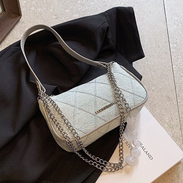 This year's popular small bags for women 2024 new fashion versatile chain crossbody bag fashion single shoulder armpit bag