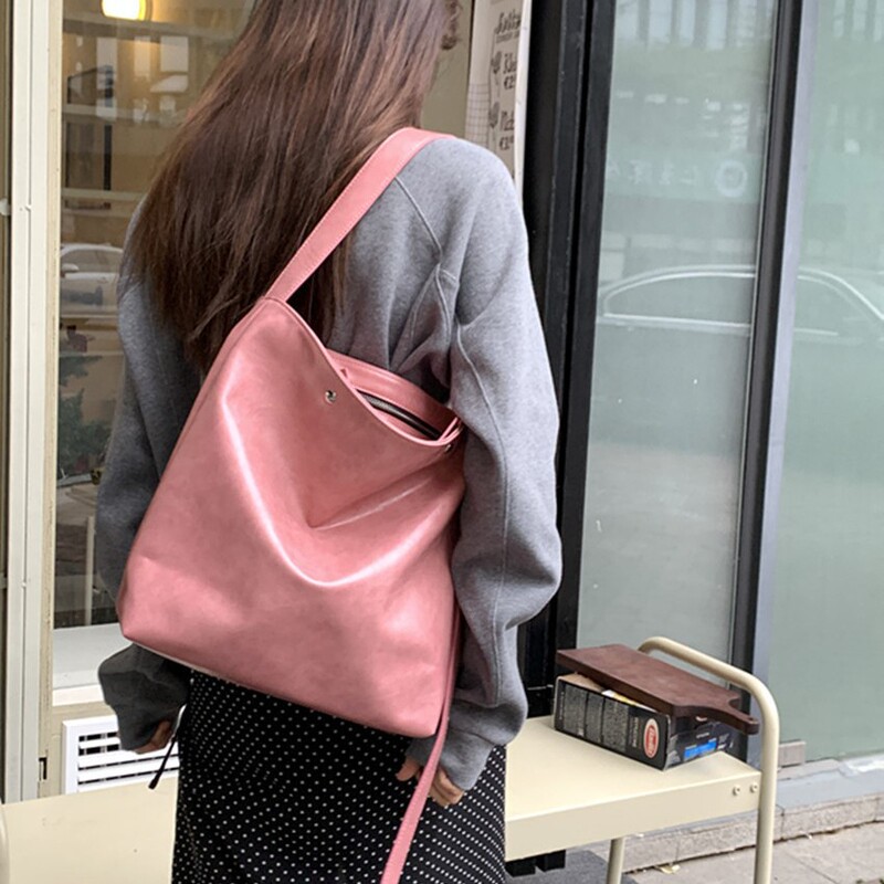 2024 new autumn and winter Korean style ins pink large capacity fashionable versatile shoulder bag commuter crossbody tote bag