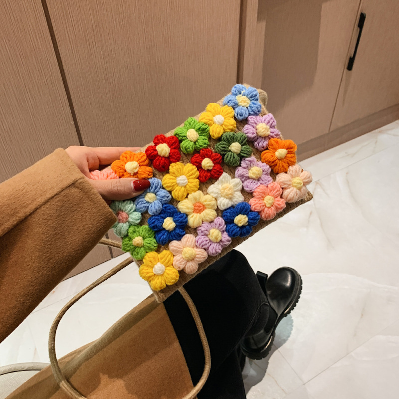 Korean fashion mobile phone bag sandbag vacation fresh shoulder messenger bag cute puff flower grass woven women's bag