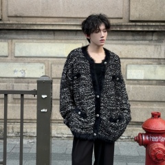 New autumn and winter woolen sweaters fashionable patchwork contrasting sweaters knitted cardigans men's clothing