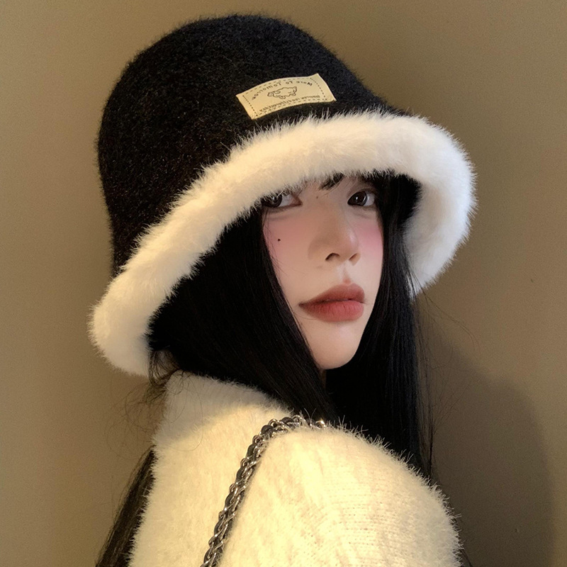 Black Plush Fisherman Hat Women's Autumn and Winter 2024 New Face Revealing Small Bucket Hat Korean Style Versatile Warm Hat Trendy