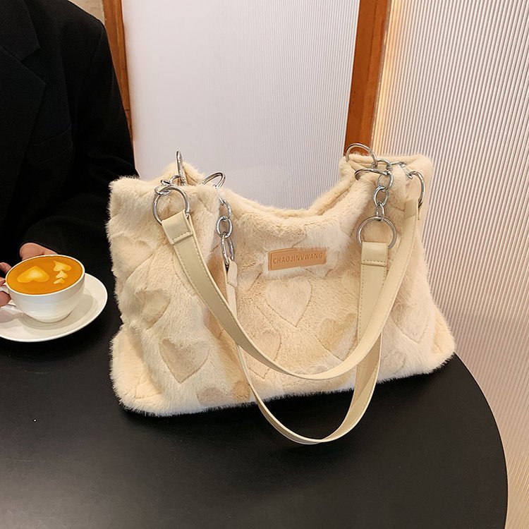 Plush bag for women 2024 new trendy fashion plush tote bag versatile commuter shoulder bag large capacity bag wholesale
