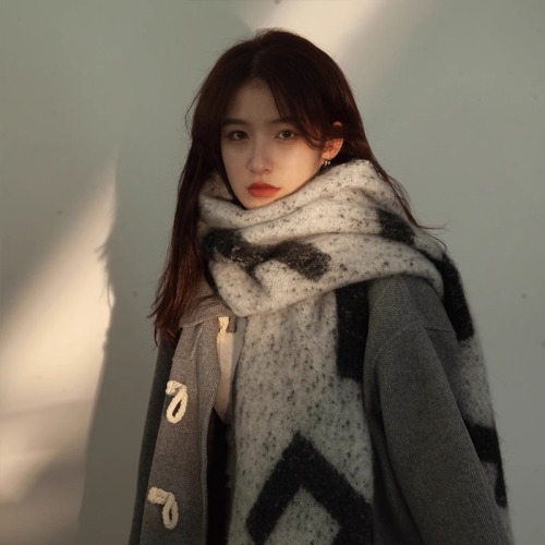 Mohair braided scarf for women Korean new winter shawl thickened high-end warm plush scarf trendy