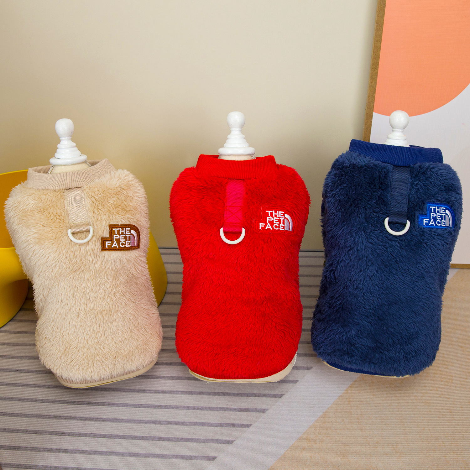 Pet dog clothes, pet two-legged fleece jacket, pet dog clothing, autumn and winter new style 24 trendy brand two-legged fleece jacket
