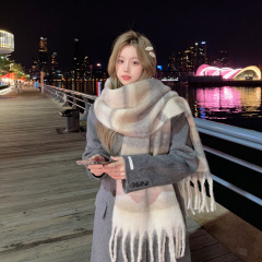 Maillard premium atmospheric scarf for women winter 2024 new Korean version versatile thickened mohair plush scarf autumn