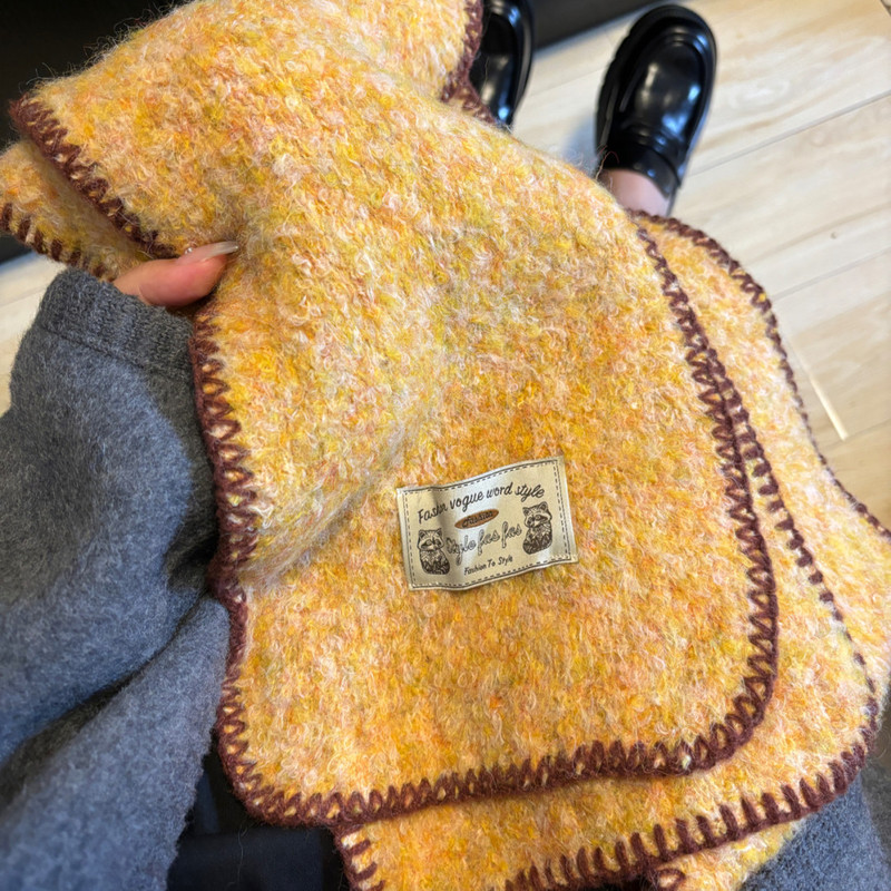 Oil painting style middle-aged yellow scarf for women 2024 autumn and winter new style handmade imitation cashmere warm thickened lock scarf