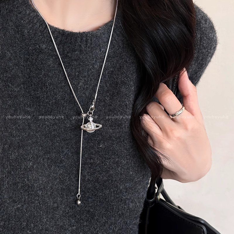 2024 New Pearl Saturn Pendant Necklace High-end Pullable Adjustable Autumn and Winter Titanium Steel Sweater Chain Accessories for Women