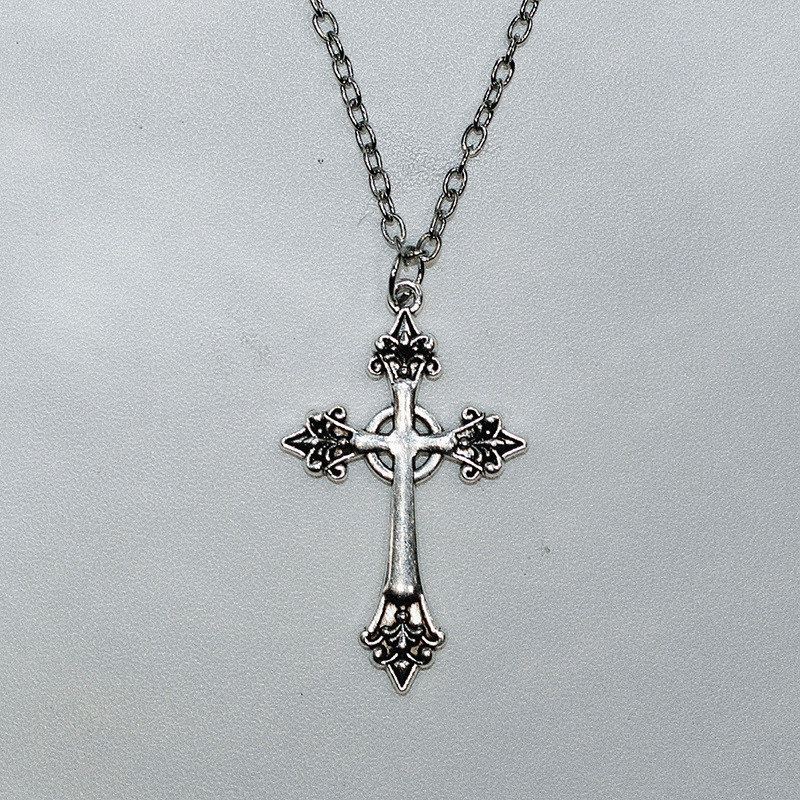 Cross necklace, retro personality, Korean version, cool temperament, fashion, European and American personality, niche, simple, cool, handsome and versatile