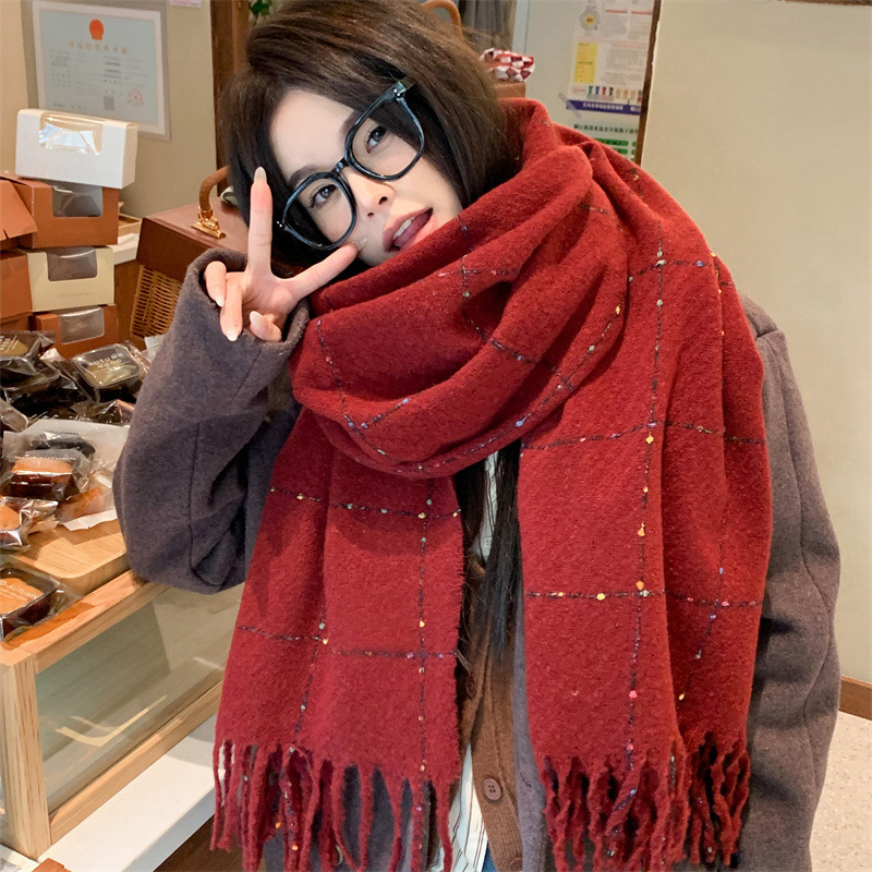 Xiaoxiang style red plaid scarf for women winter high-end Korean version versatile thick long scarf to keep warm 2024 New Year