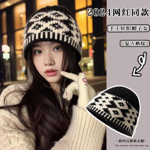 Designer high-end vintage plaid knitted fisherman women's winter retro all-match warm ear protection woolen hat
