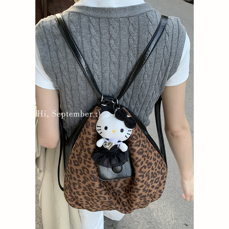 Fashion large-capacity bag for women 2024 autumn new leopard print shoulder bag versatile commuting tote bag casual backpack