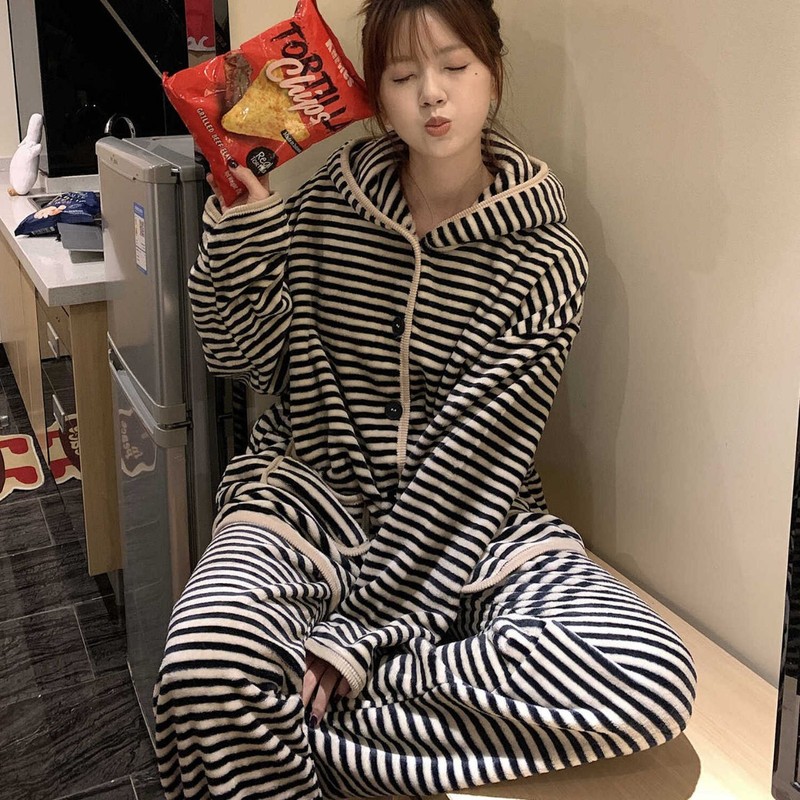 Pajamas for women autumn and winter 2024 coral velvet plus thickened student internet celebrity ins style striped home wear set