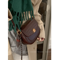 Niche retro texture armpit bag for women 2024 new fashion simple small square bag versatile stone pattern crossbody bag