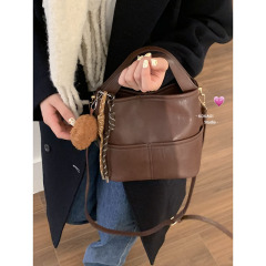 Retro Handbag Women's Small Shoulder Bag 2024 New Simple Bucket Bag Versatile Shoulder Crossbody Bag