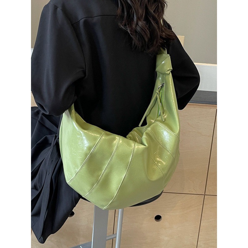 Korean niche large-capacity crossbody bag women's 2024 new trendy fashion tote bag shoulder saddle bag