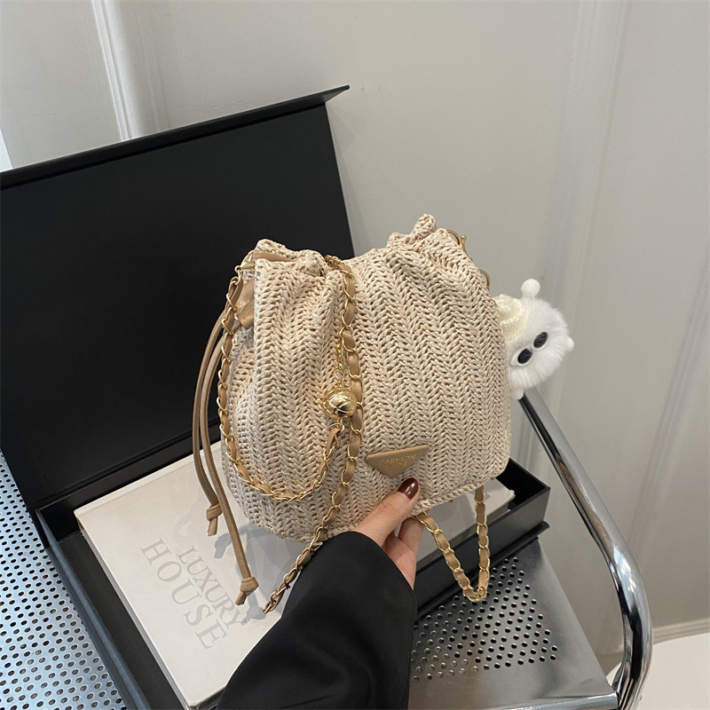 Woven fashionable Korean style drawstring bag for women 2024 spring and summer new versatile ins casual bag crossbody bucket bag