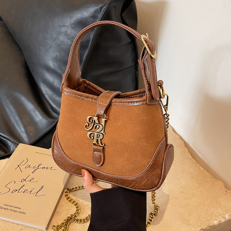 Retro style handheld small bag for women new autumn and winter trendy fashionable small square bag commuting niche crossbody bag