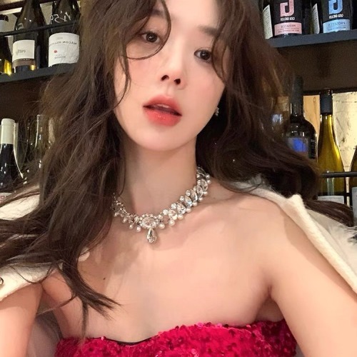 Baroque pearl necklace women's light luxury niche high-end rhinestone necklace bride wedding dress celebrity clavicle chain