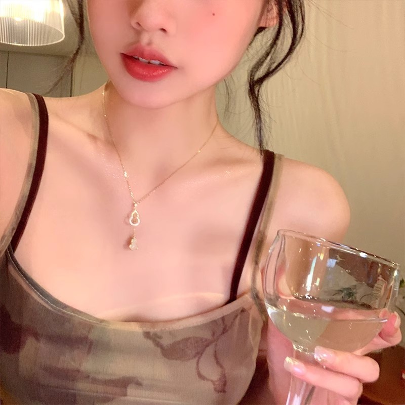 Fulu Pendant Hetian Jade Gourd Necklace Accessories New Chinese Style Women's Light Luxury Niche High-end Clavicle Chain 2024
