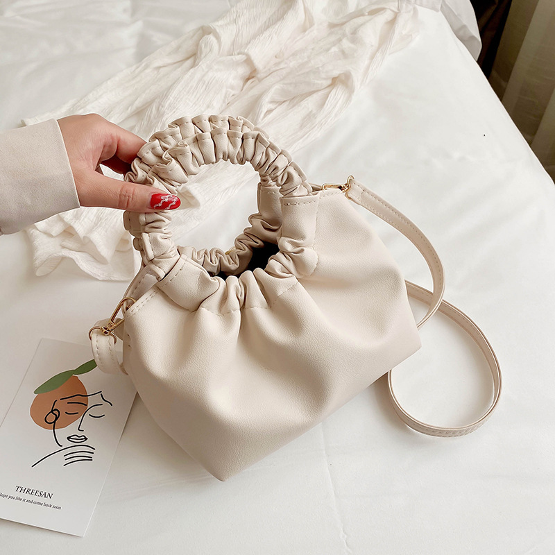 This year's popular bags women's small bags 2020 new trendy Korean version trendy crossbody bag foreign style one-shoulder fashion handbag