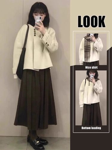 Short Plaid Wool Coat for Women 2024 New Autumn/Winter Wool Outerwear Round Neck High-End Style Small Figure Trend This Year