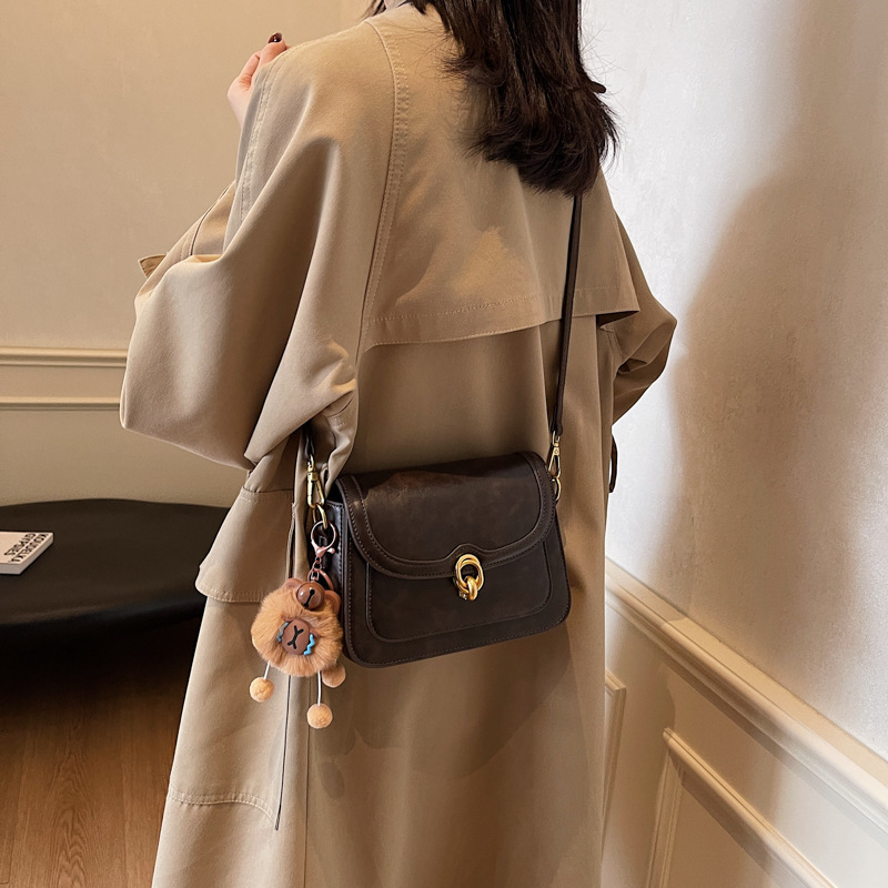 Cross-border 2024 new style simple retro autumn and winter small square bag women's fashion versatile one-shoulder crossbody high-end armpit bag