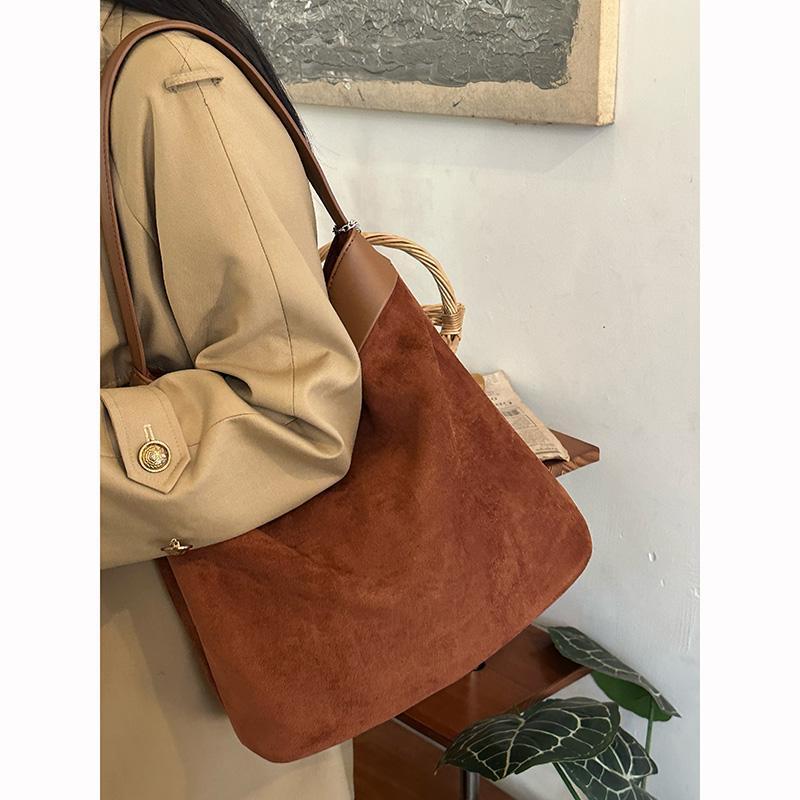 Niche design imitation suede shoulder bag for women retro Korean style simple high-end lazy style tote bag