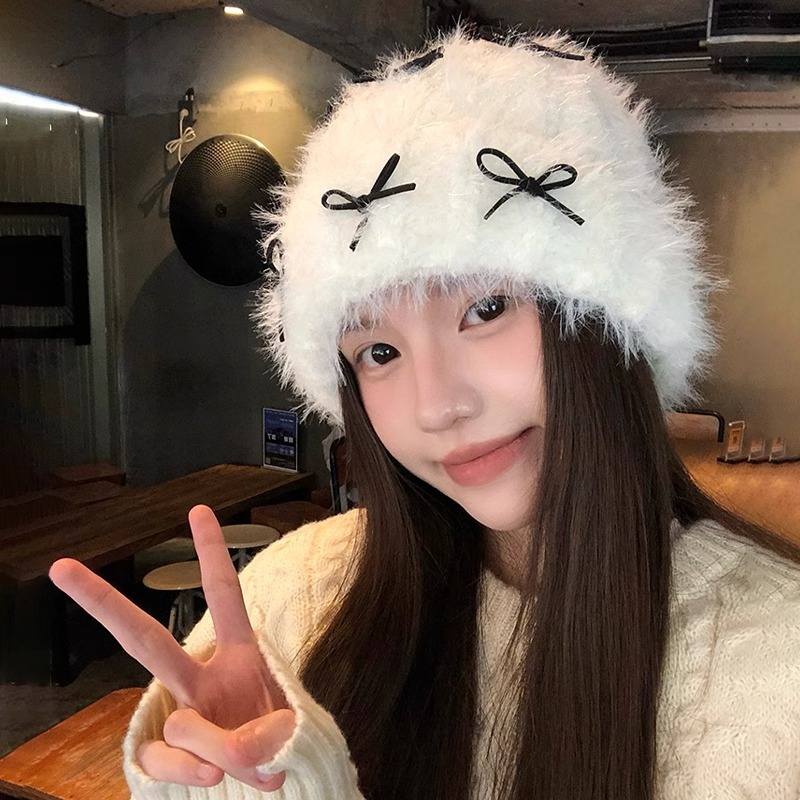 Sweet and cute bow woolen hat for women in autumn and winter 2024 new face-showing small knitted cold-proof Baotou hat
