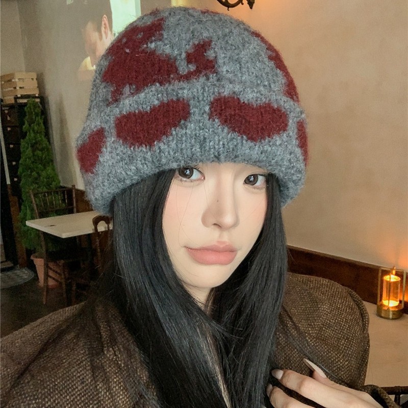 Korean style autumn and winter warm ear protection woolen hat for women love jacquard contrasting color pullover knitted hat for men showing face small cold hat