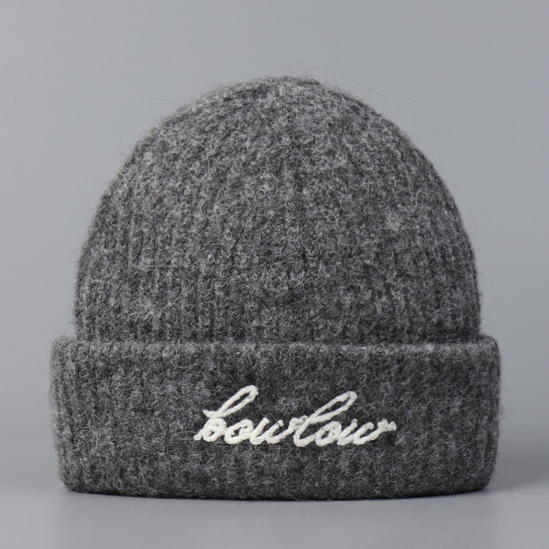 Korean style autumn and winter cold-proof letter embroidered woolen hat for women, warm ear protection knitted hat, face-promoting small versatile cold hat