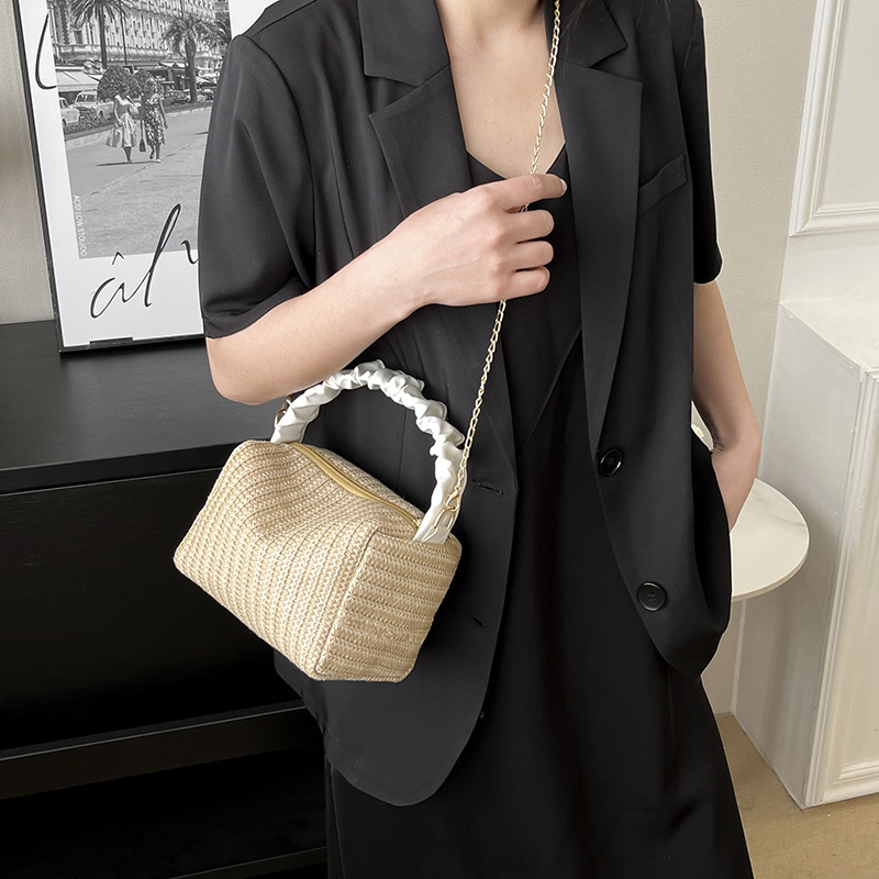Bags for women spring and summer new style cute beach style pleated fashion handbag casual square shoulder crossbody bag