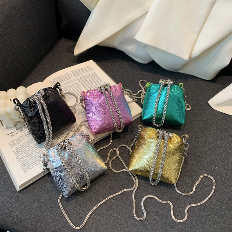 Children's bag new shiny mini bucket bag ultra small color drawstring chain crossbody bag European and American lipstick bag