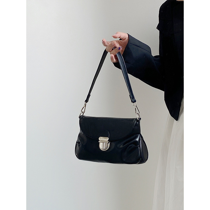 Niche design new women's bag dark retro large lock armpit bag single shoulder crossbody bag